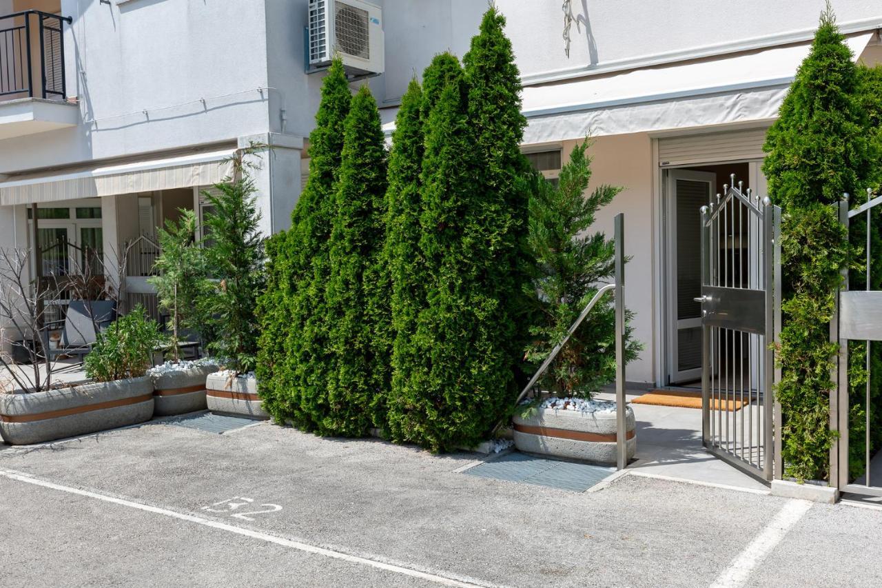 Stylish Apartment Mediterraneo Poreč Exterior foto